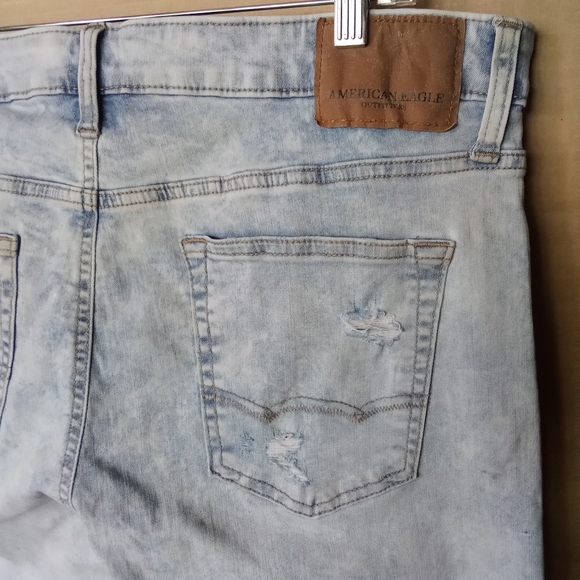 American Eagle Outfitters Ripped Style Light Wash Denim Jeans Extreme Flex - Picture 10 of 15